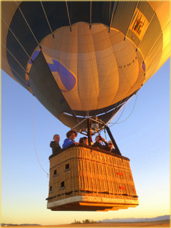 Der FFH Heiluftballon bei einem Rondevous mit dem Wind